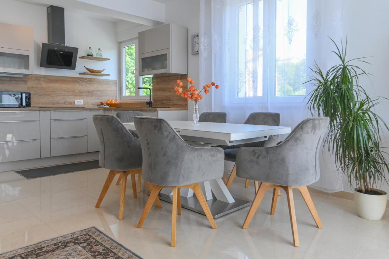 Apartman Iskra Apartment Rijeka Luaran gambar